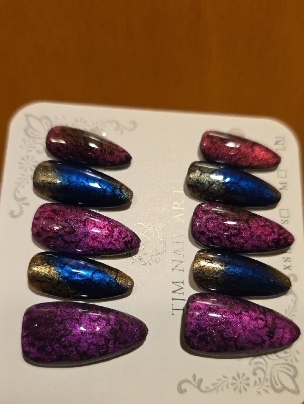 Metallic Blue & Pink Press-On Nails Size Large - Picture 4 of 4